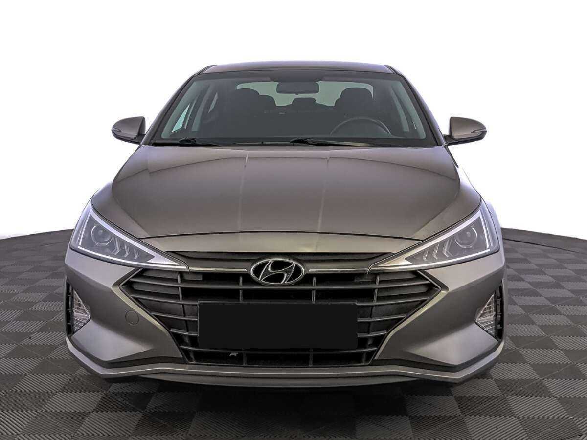 Купить Hyundai Elantra с пробегом. Фото: #1