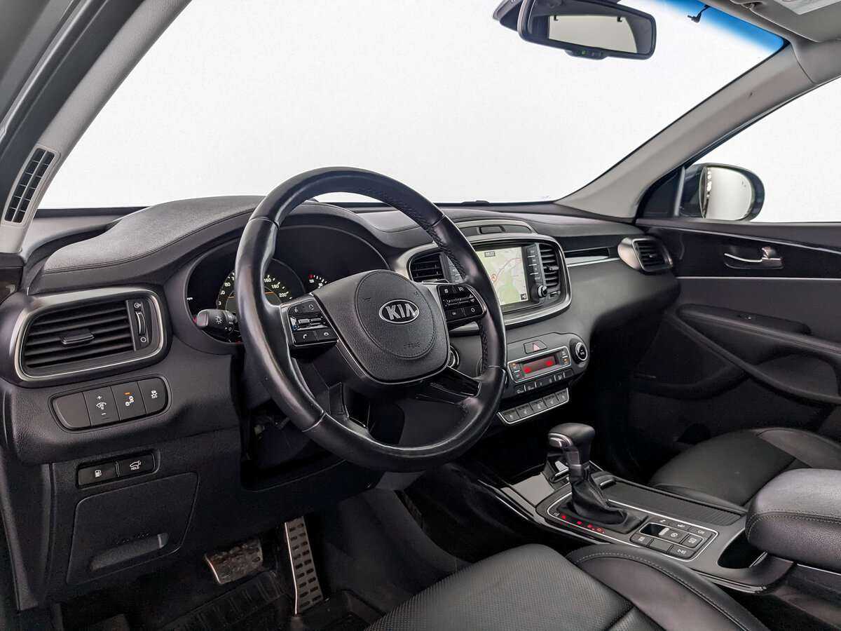 Купить Kia Sorento с пробегом. Фото: #12