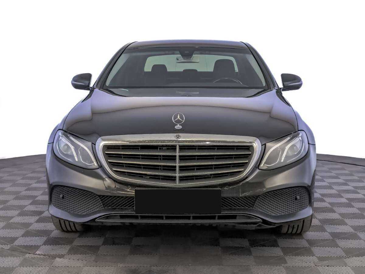 Купить Mercedes-Benz E-Класс с пробегом. Фото: #1