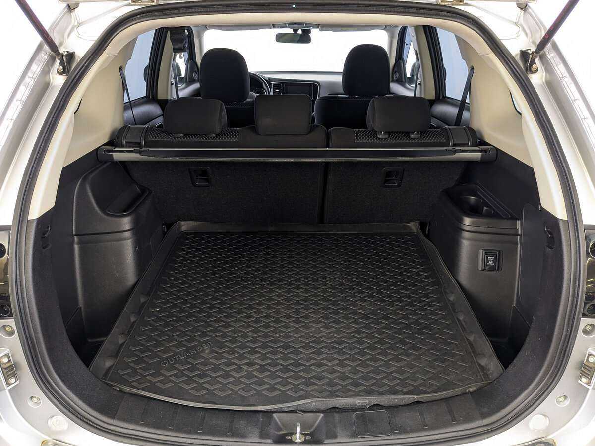 Купить Mitsubishi Outlander с пробегом. Фото: #9