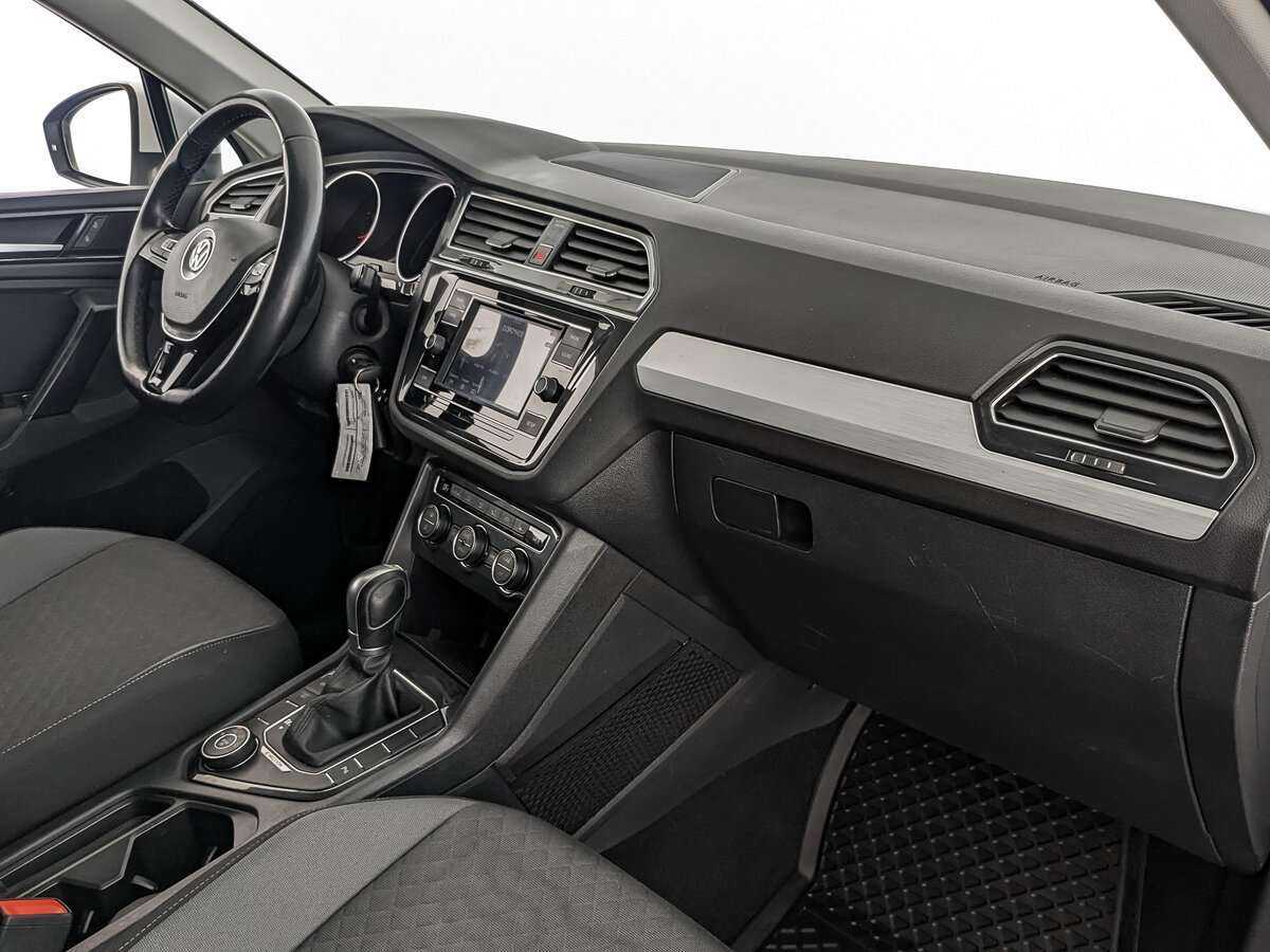 Купить Volkswagen Tiguan с пробегом. Фото: #8