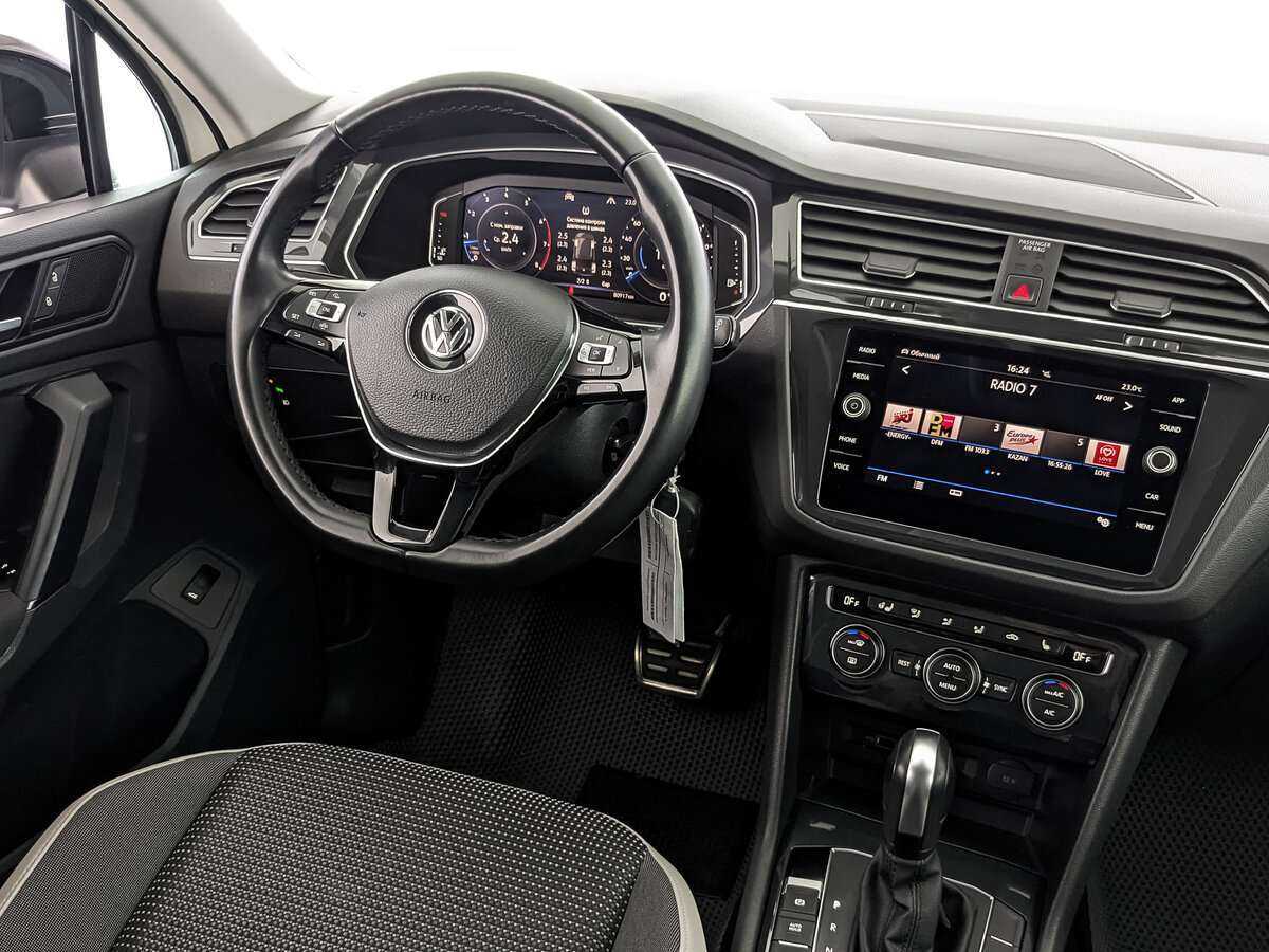 Купить Volkswagen Tiguan с пробегом. Фото: #20