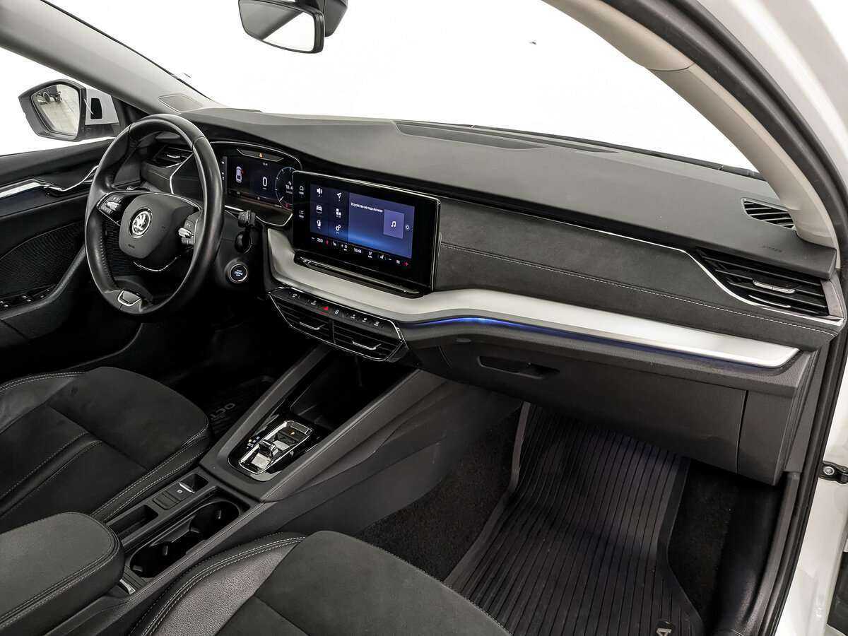 Купить Skoda Octavia с пробегом. Фото: #6