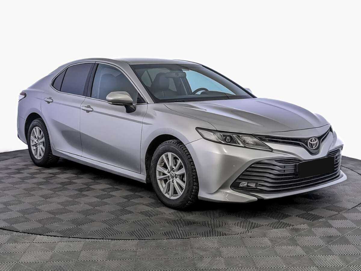 Купить Toyota Camry с пробегом. Фото: #2
