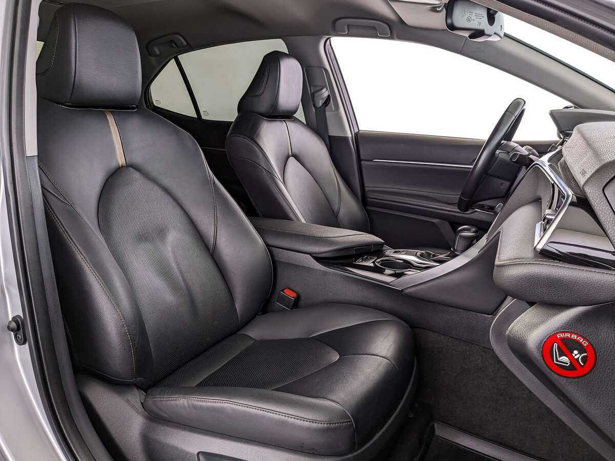 Купить Toyota Camry с пробегом. Фото: #23