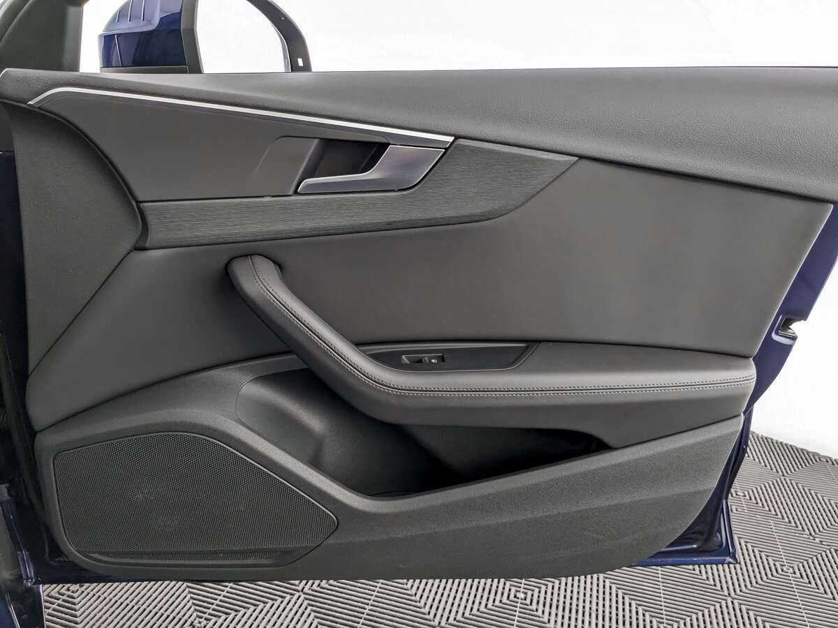 Купить Audi A4 с пробегом. Фото: #19