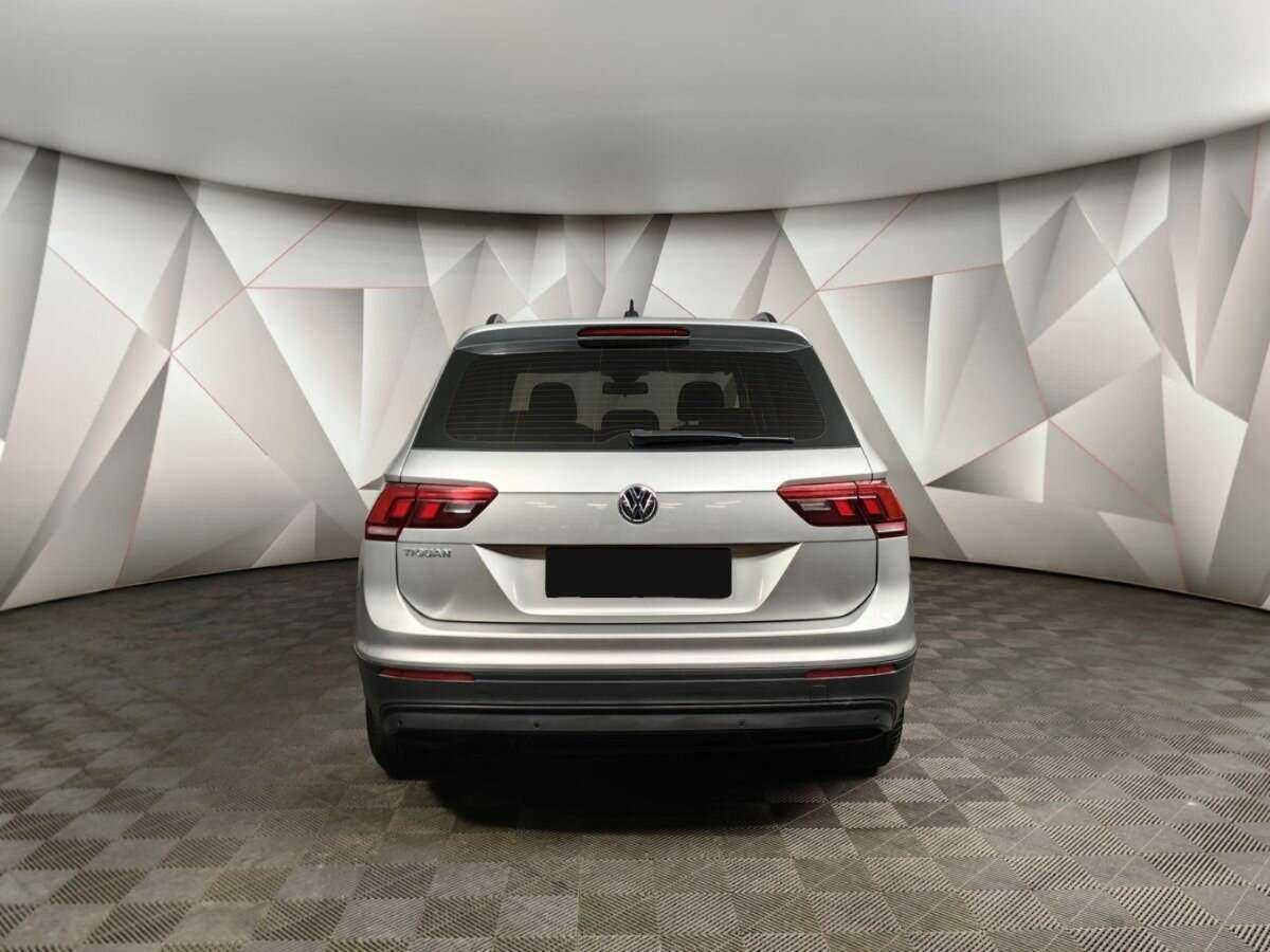 Купить Volkswagen Tiguan с пробегом. Фото: #7