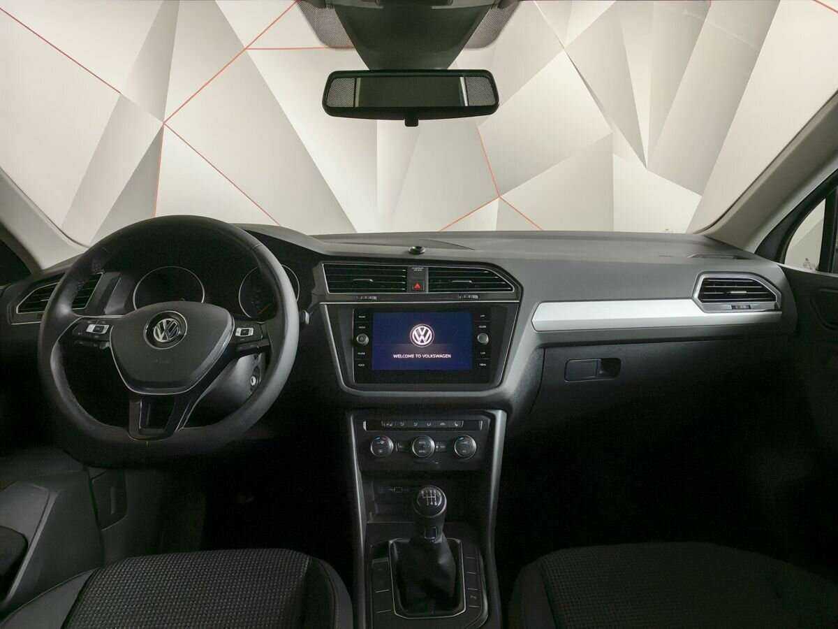 Купить Volkswagen Tiguan с пробегом. Фото: #13