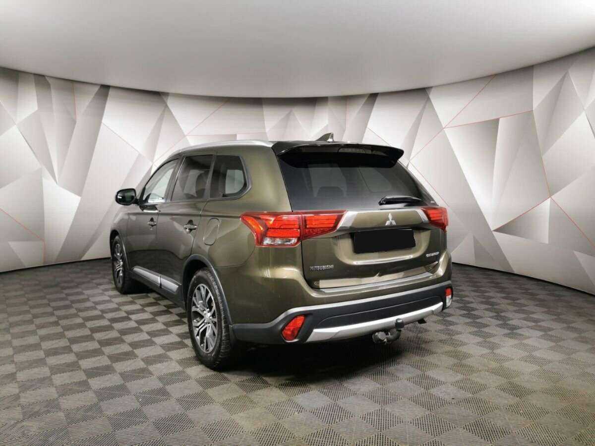 Купить Mitsubishi Outlander с пробегом. Фото: #3
