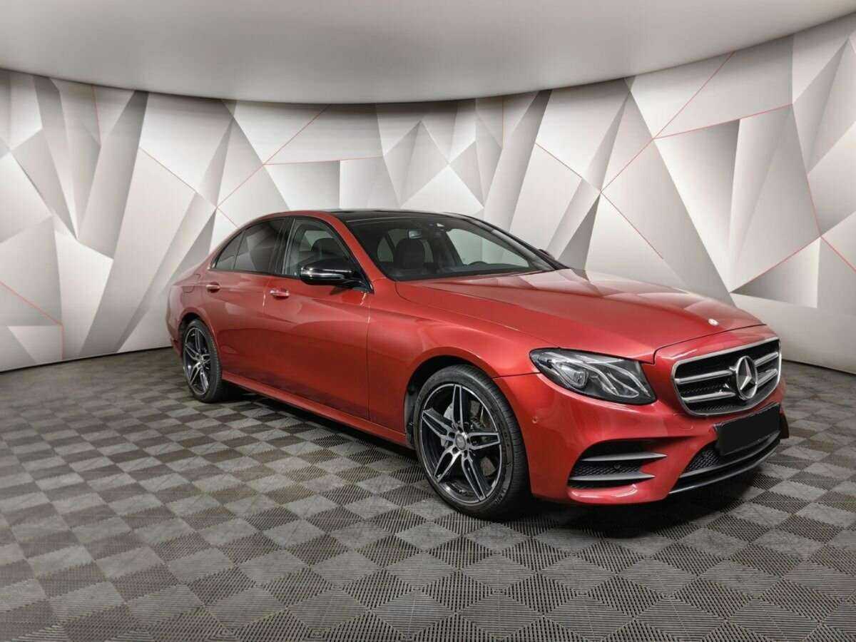 Купить Mercedes-Benz E-Класс с пробегом. Фото: #2