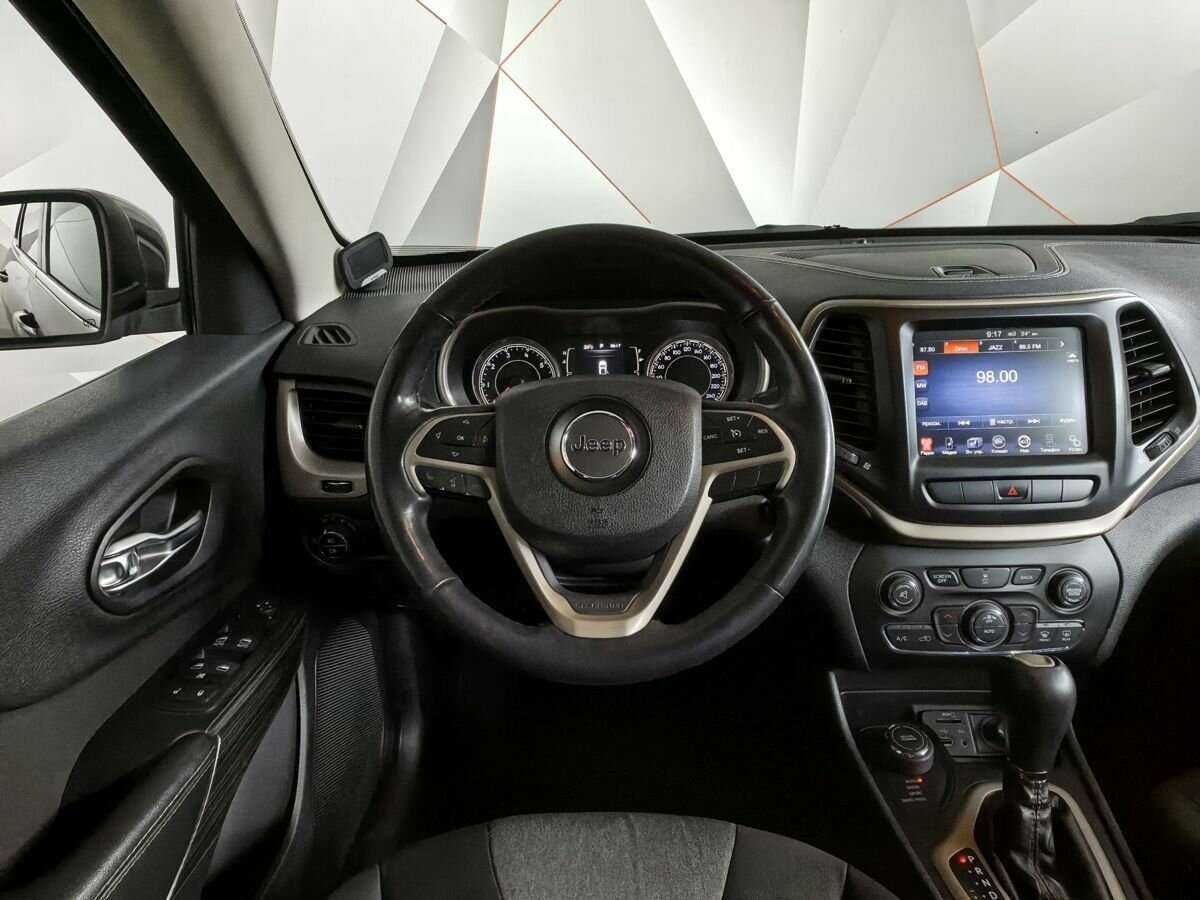 Купить Jeep Cherokee с пробегом. Фото: #14