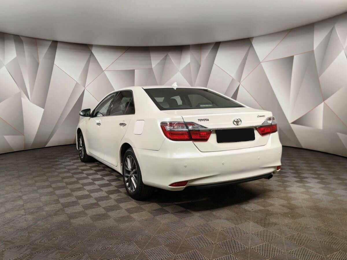 Купить Toyota Camry с пробегом. Фото: #3