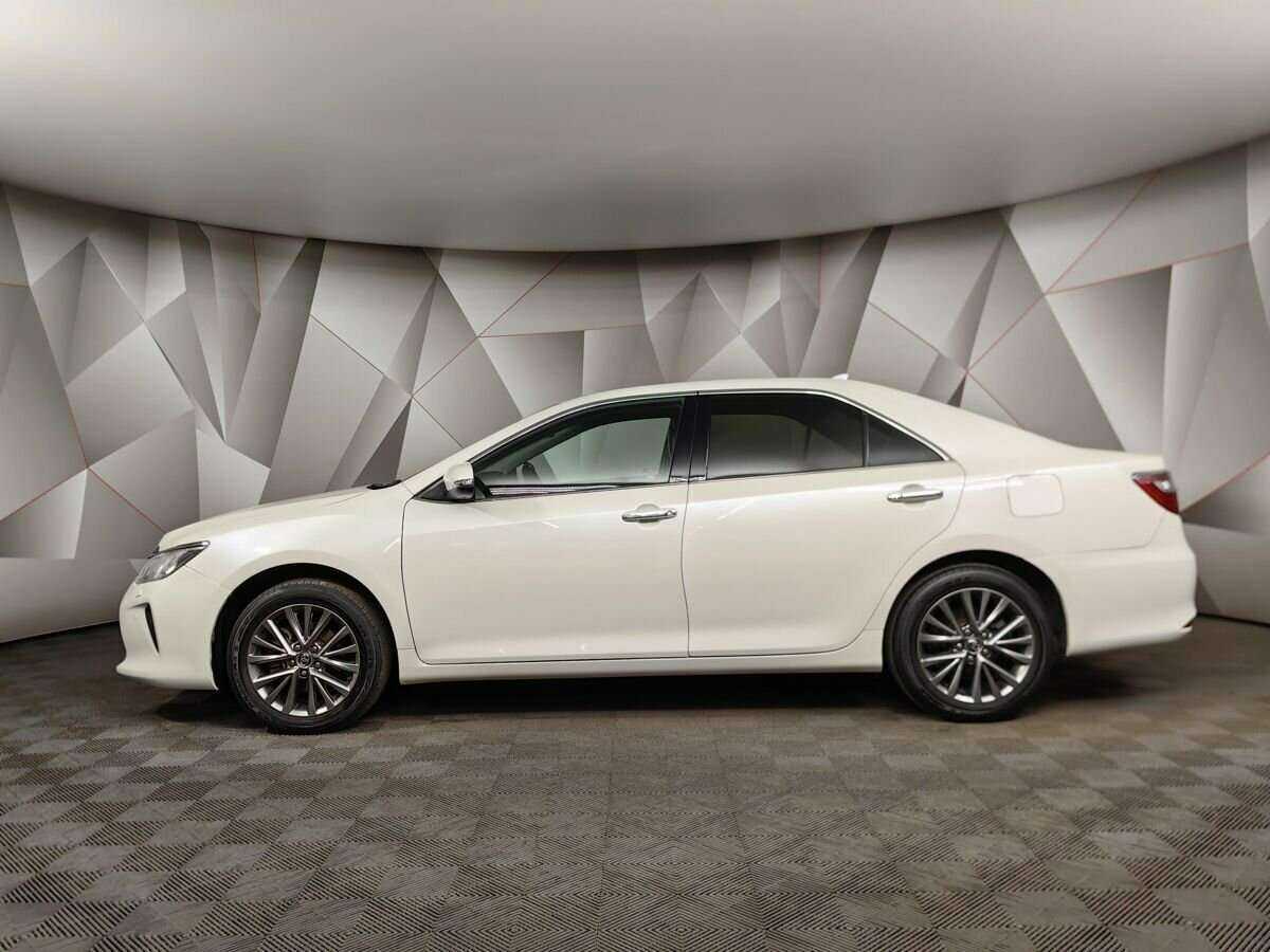 Купить Toyota Camry с пробегом. Фото: #4