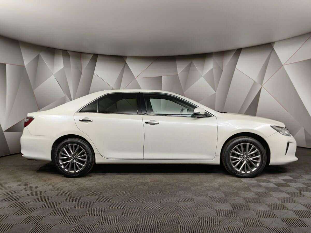 Купить Toyota Camry с пробегом. Фото: #5