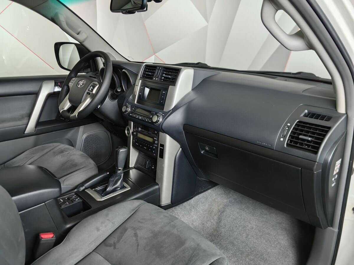 Купить Toyota Land Cruiser Prado с пробегом. Фото: #8