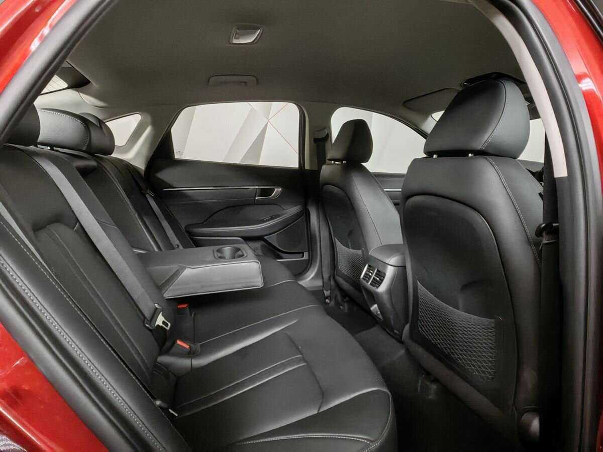 Купить Hyundai Sonata с пробегом. Фото: #8