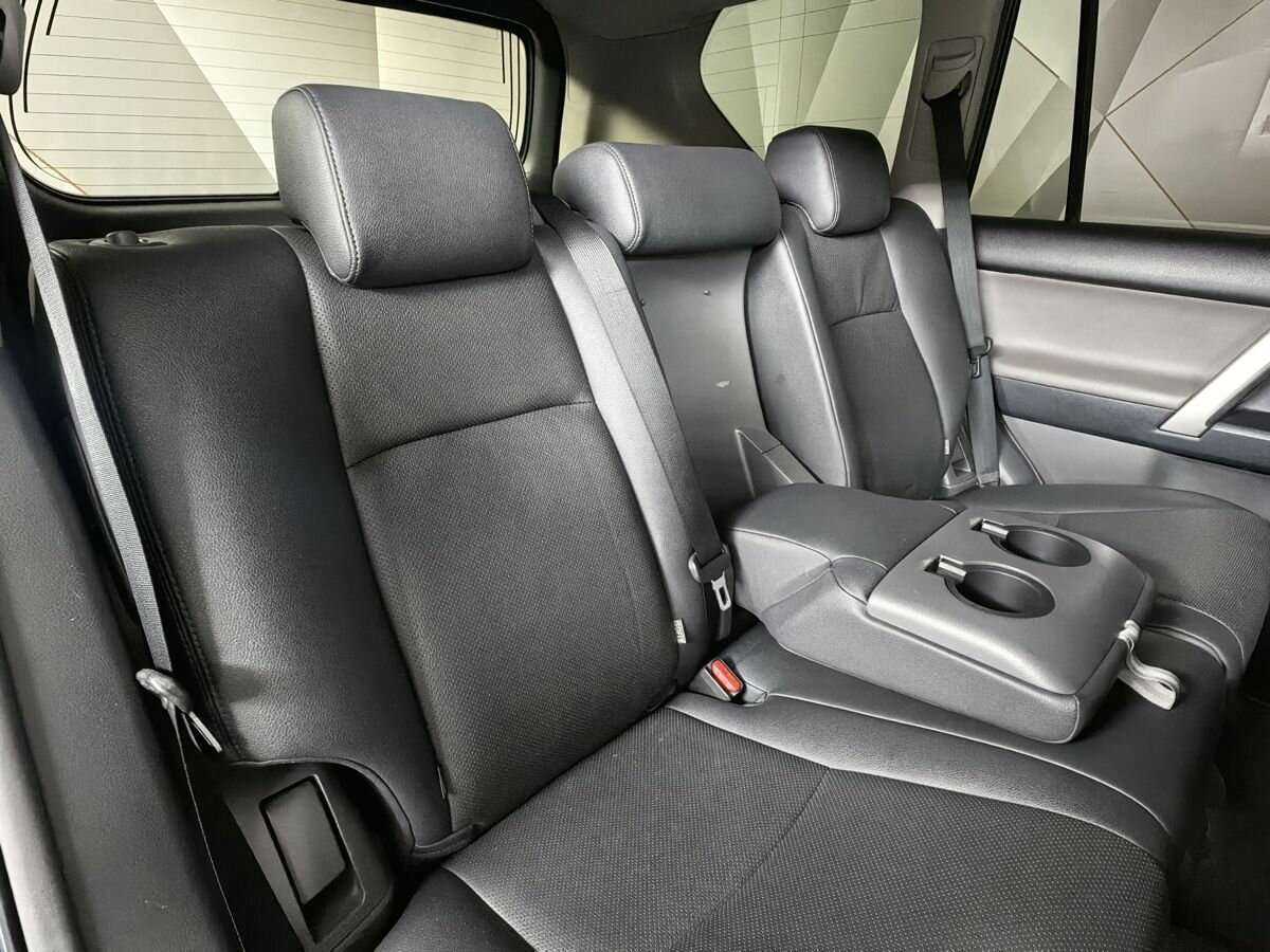 Купить Toyota Land Cruiser Prado с пробегом. Фото: #12