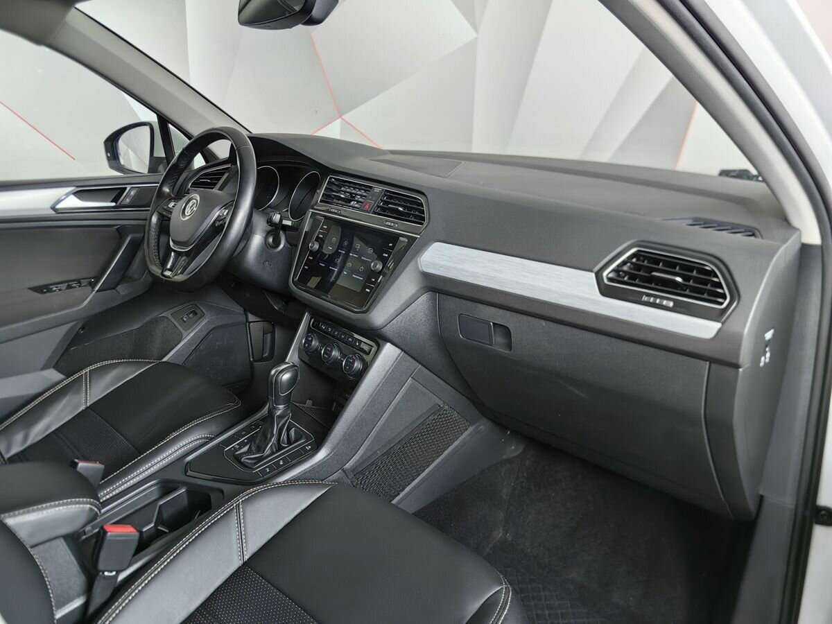 Купить Volkswagen Tiguan с пробегом. Фото: #8