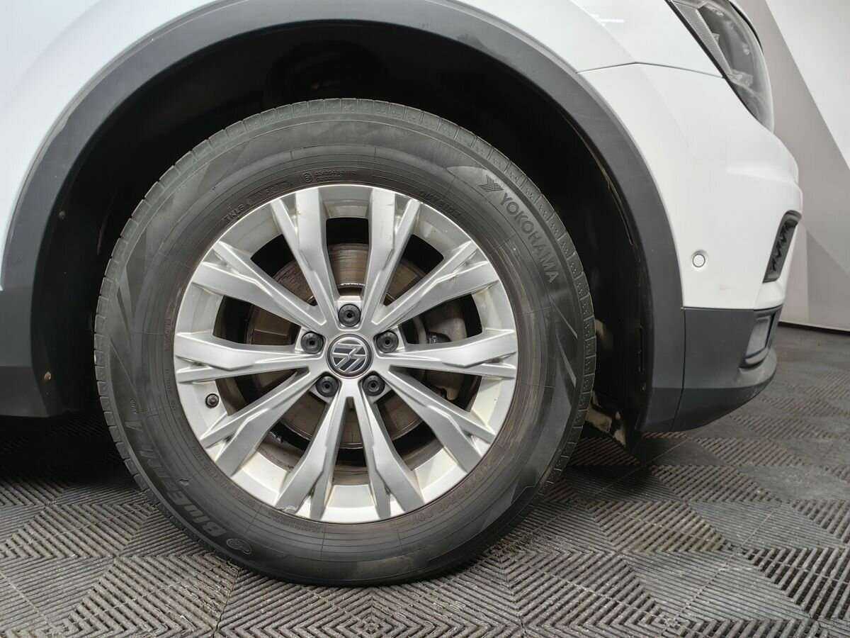 Купить Volkswagen Tiguan с пробегом. Фото: #14