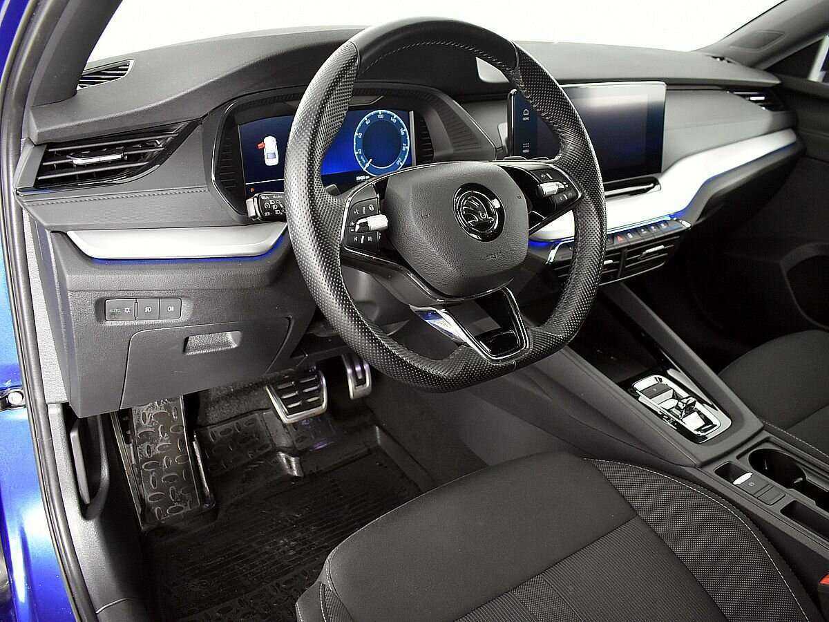 Купить Skoda Octavia с пробегом. Фото: #6