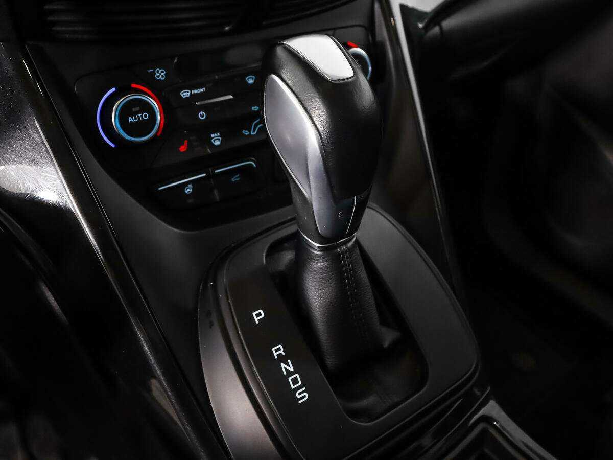 Купить Ford Kuga с пробегом. Фото: #8