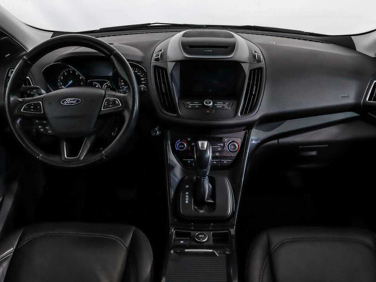 Купить Ford Kuga с пробегом. Фото: #11