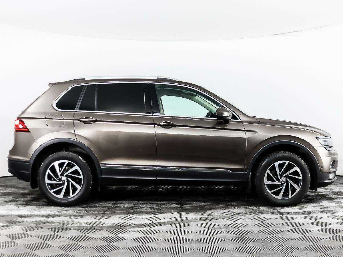 Купить Volkswagen Tiguan с пробегом. Фото: #3