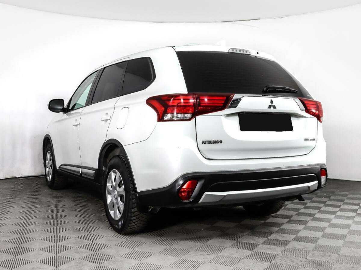 Купить Mitsubishi Outlander с пробегом. Фото: #6