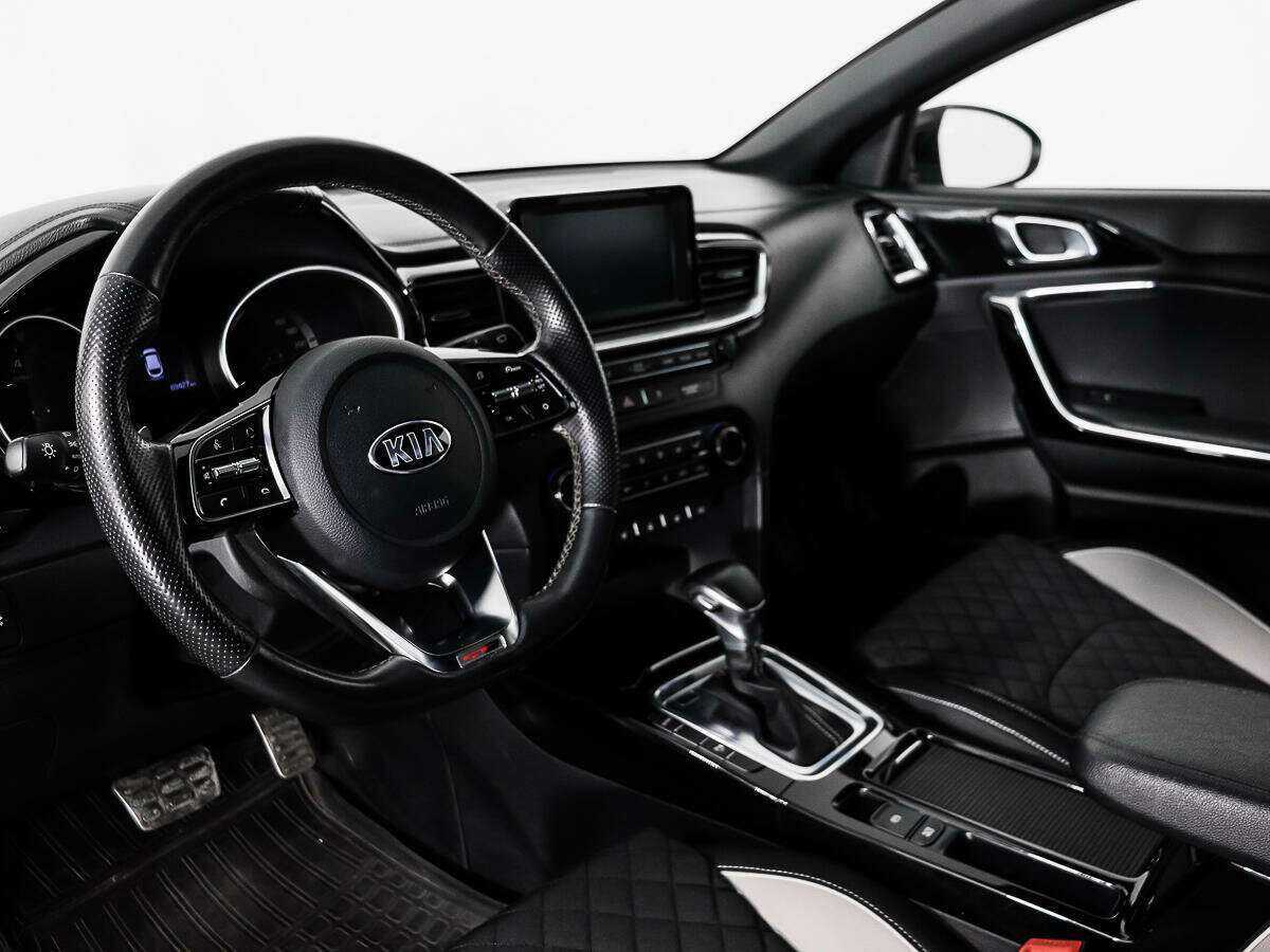 Купить Kia Proceed с пробегом. Фото: #8