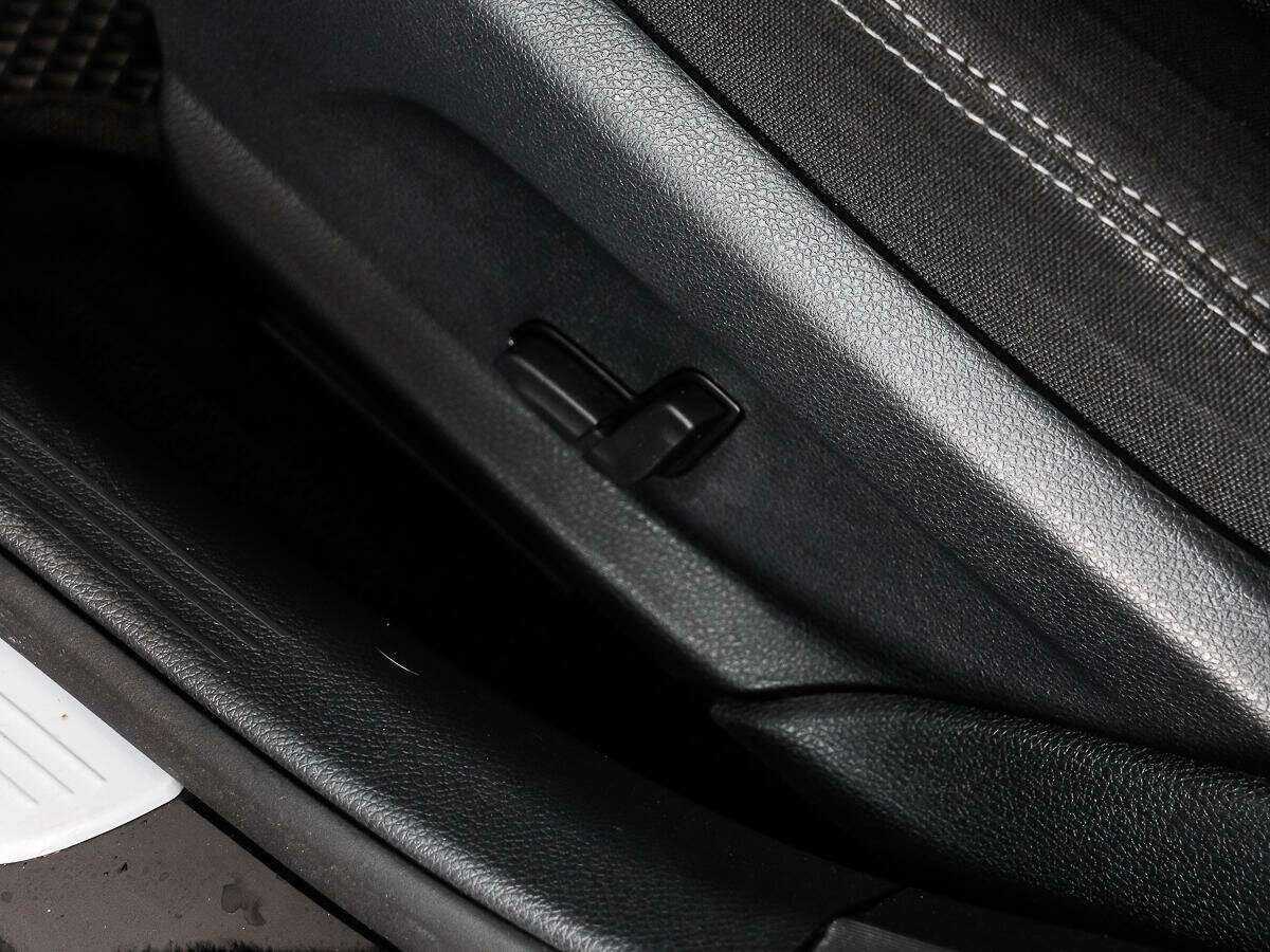 Купить Mercedes-Benz C-Класс с пробегом. Фото: #10