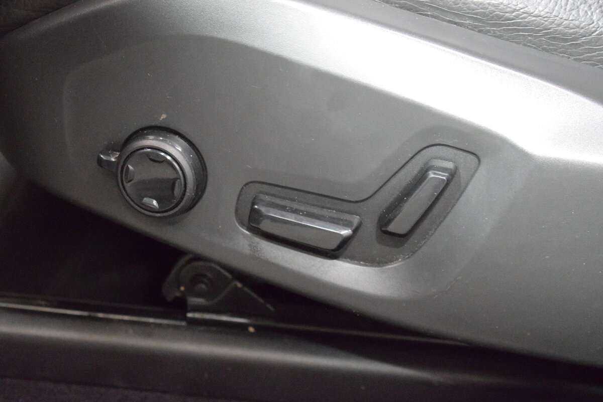 Купить Volvo XC60 с пробегом. Фото: #10