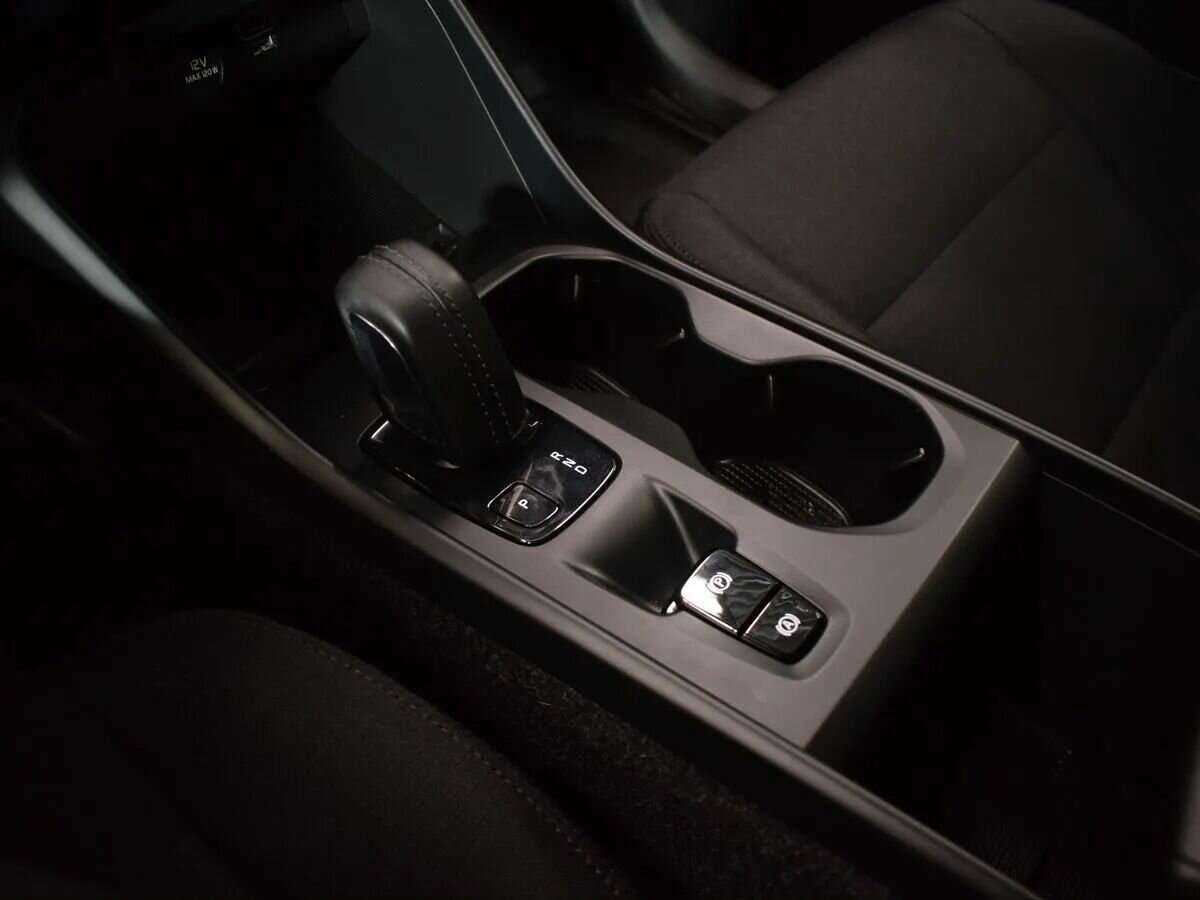 Купить Volvo XC40 с пробегом. Фото: #19