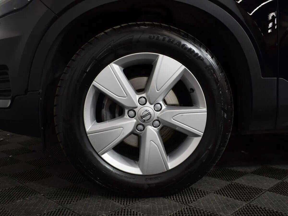 Купить Volvo XC40 с пробегом. Фото: #20
