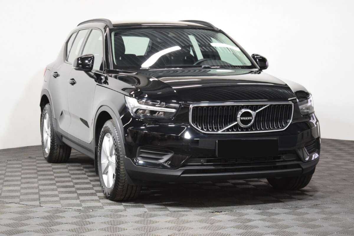 Купить Volvo XC40 с пробегом. Фото: #2