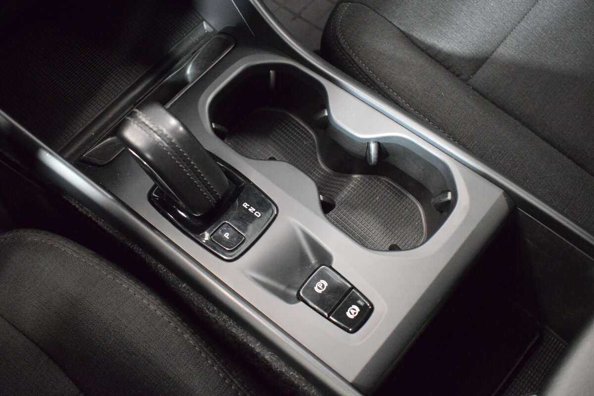 Купить Volvo XC40 с пробегом. Фото: #17