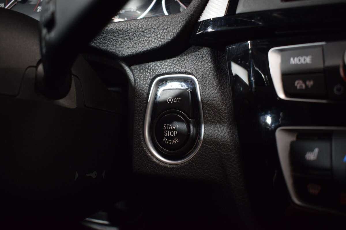 Купить BMW 3 серии с пробегом. Фото: #18