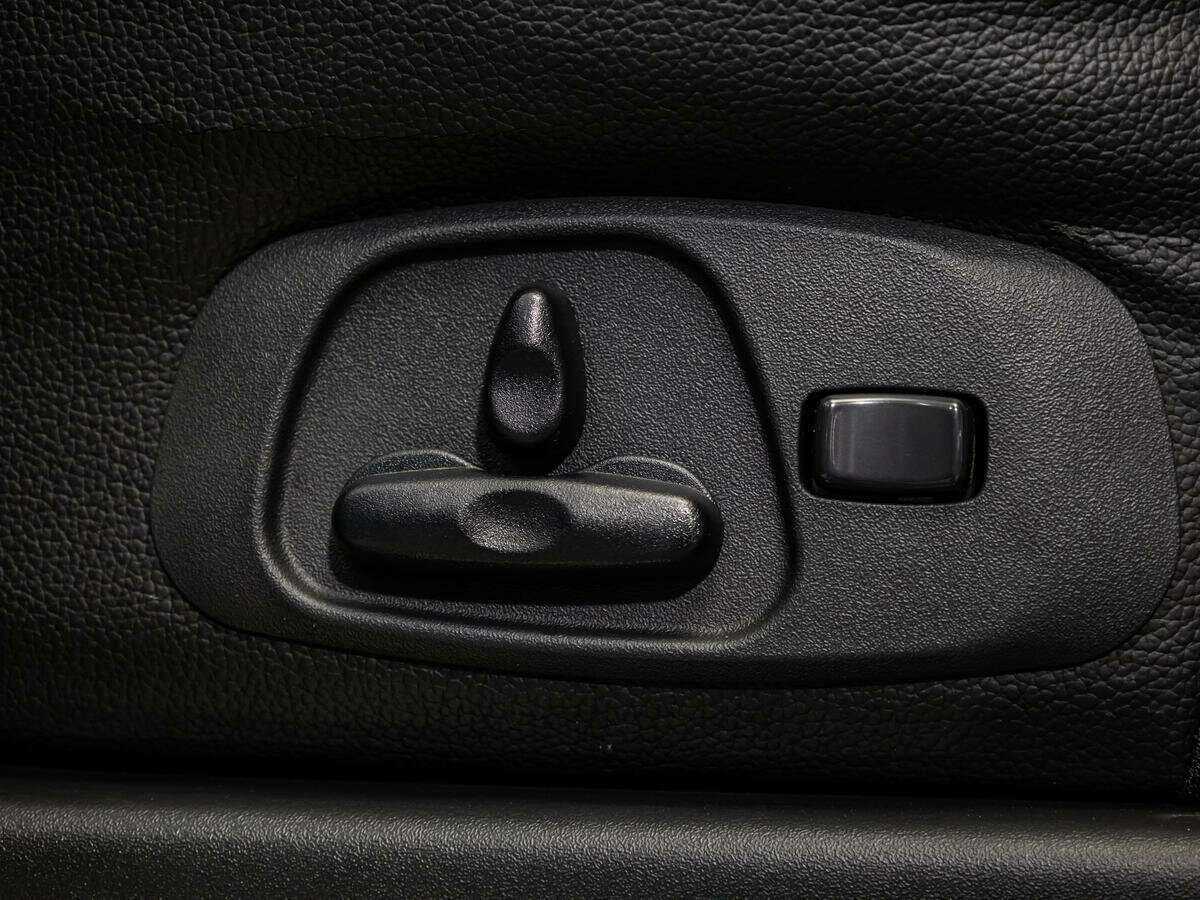 Купить Mitsubishi Pajero с пробегом. Фото: #18