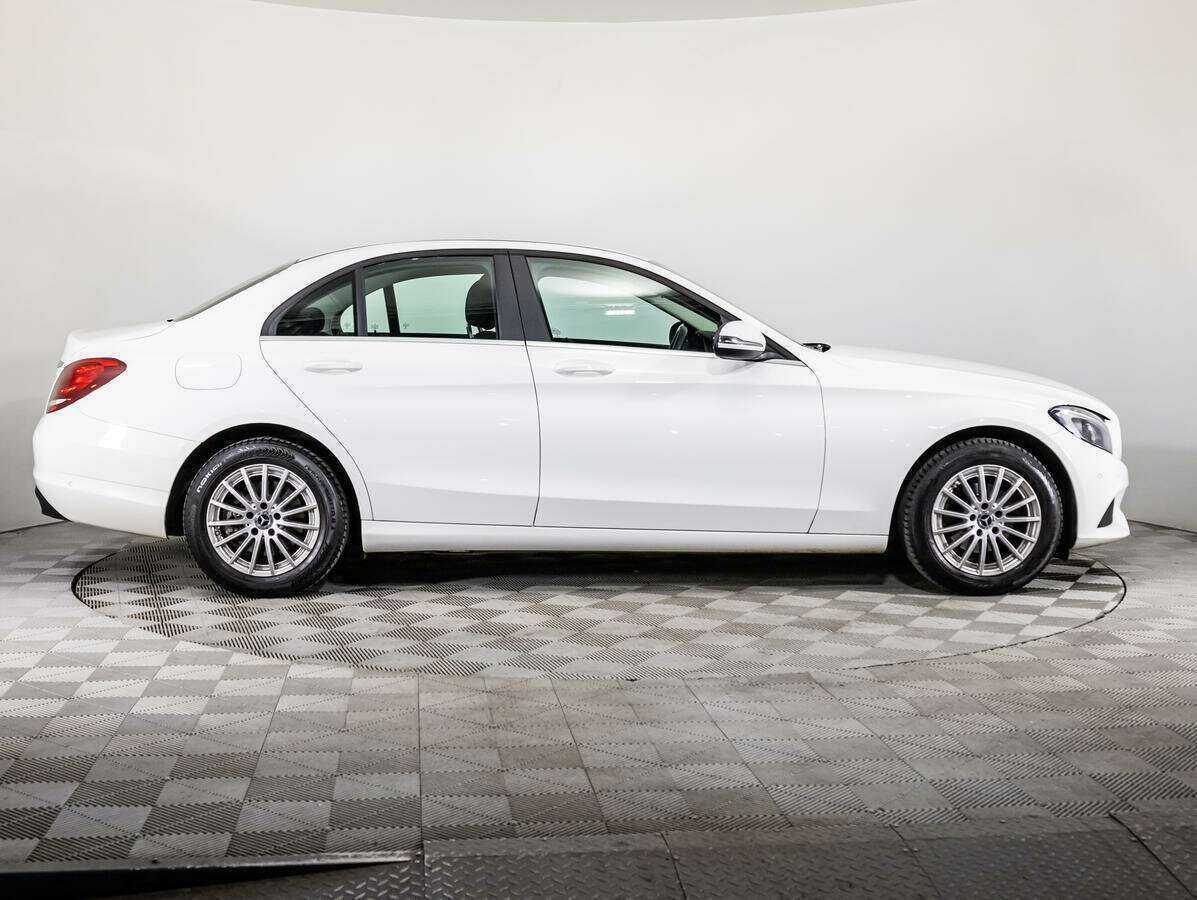 Купить Mercedes-Benz C-Класс с пробегом. Фото: #3