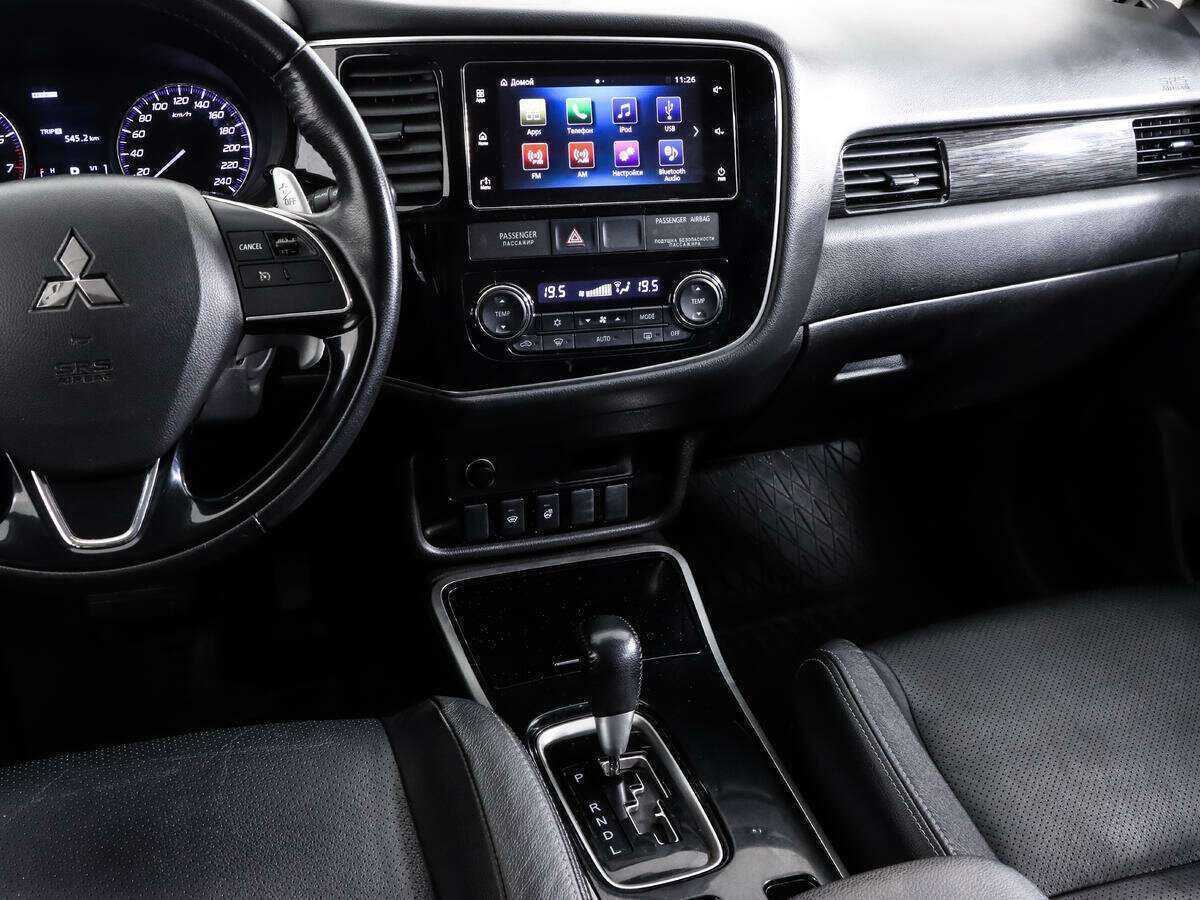 Купить Mitsubishi Outlander с пробегом. Фото: #12