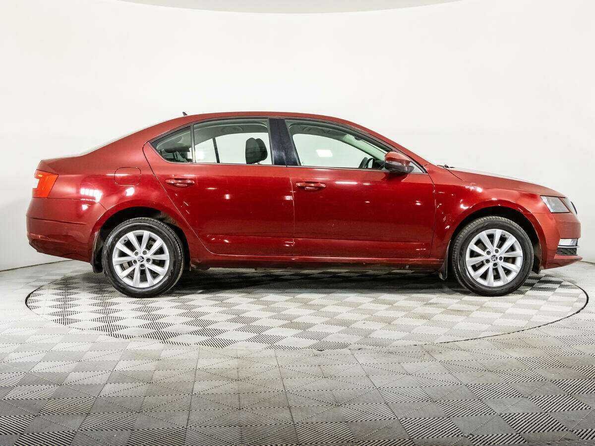 Купить Skoda Octavia с пробегом. Фото: #3