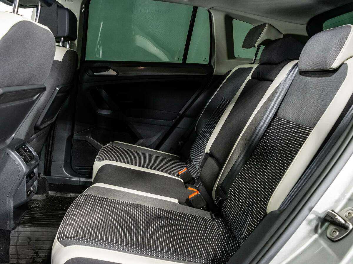 Купить Volkswagen Tiguan с пробегом. Фото: #7