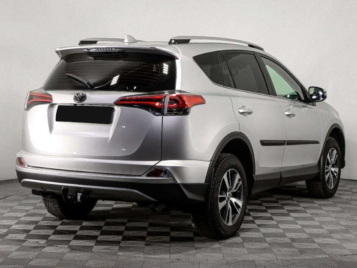 Купить Toyota RAV4 с пробегом. Фото: #3