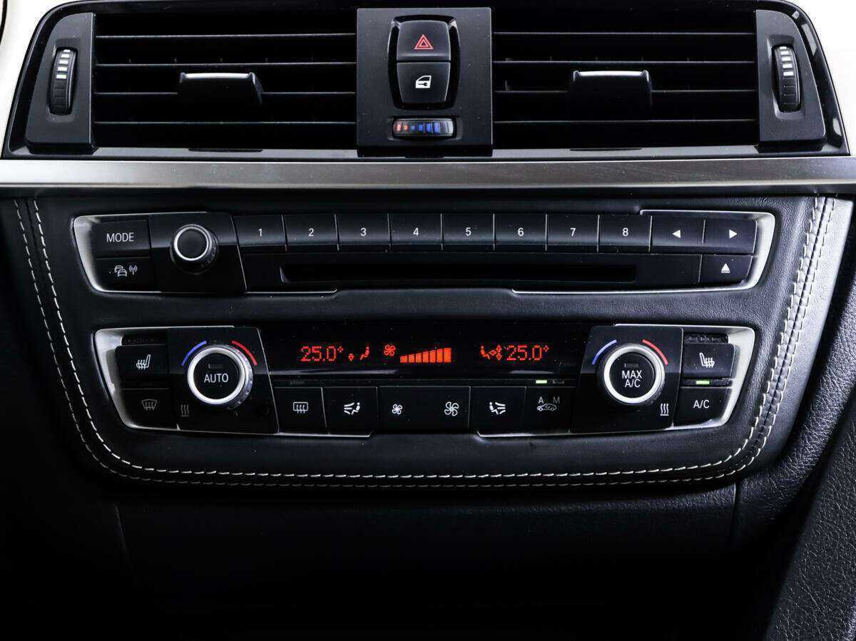 Купить BMW 3 серии с пробегом. Фото: #14