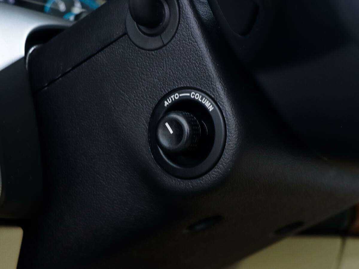 Купить Jaguar XF с пробегом. Фото: #9