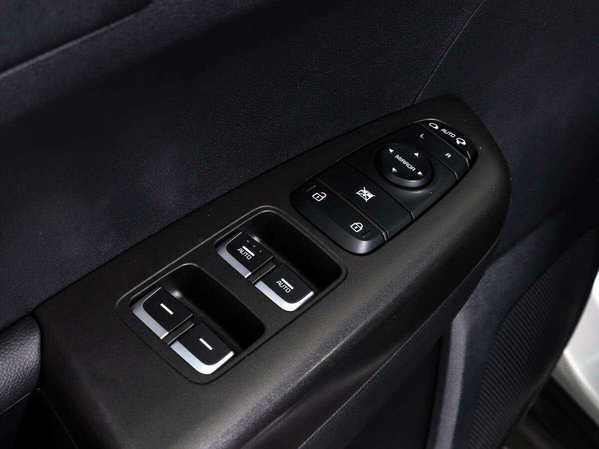 Купить Kia Sportage с пробегом. Фото: #13