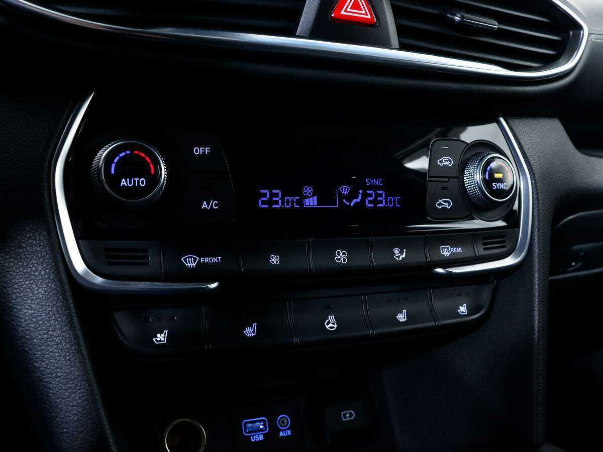 Купить Hyundai Santa Fe с пробегом. Фото: #16