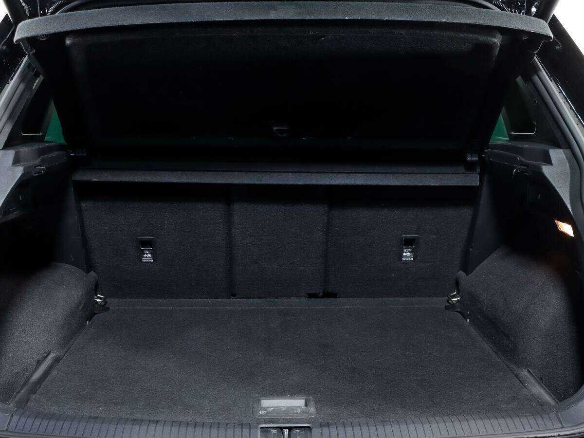 Купить Volkswagen Tiguan с пробегом. Фото: #11