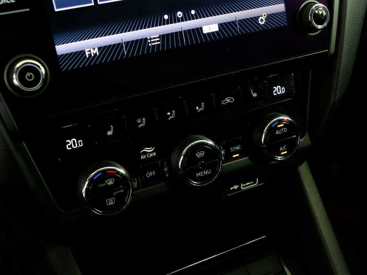 Купить Skoda Octavia с пробегом. Фото: #14