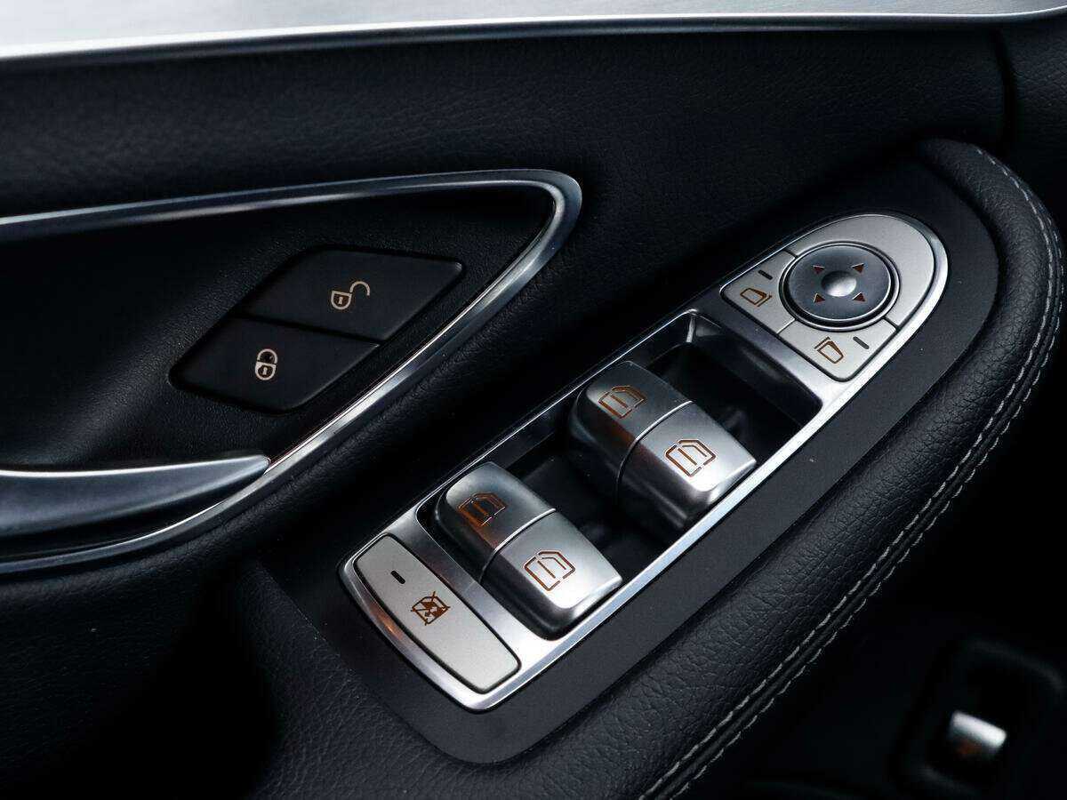 Купить Mercedes-Benz C-Класс с пробегом. Фото: #14