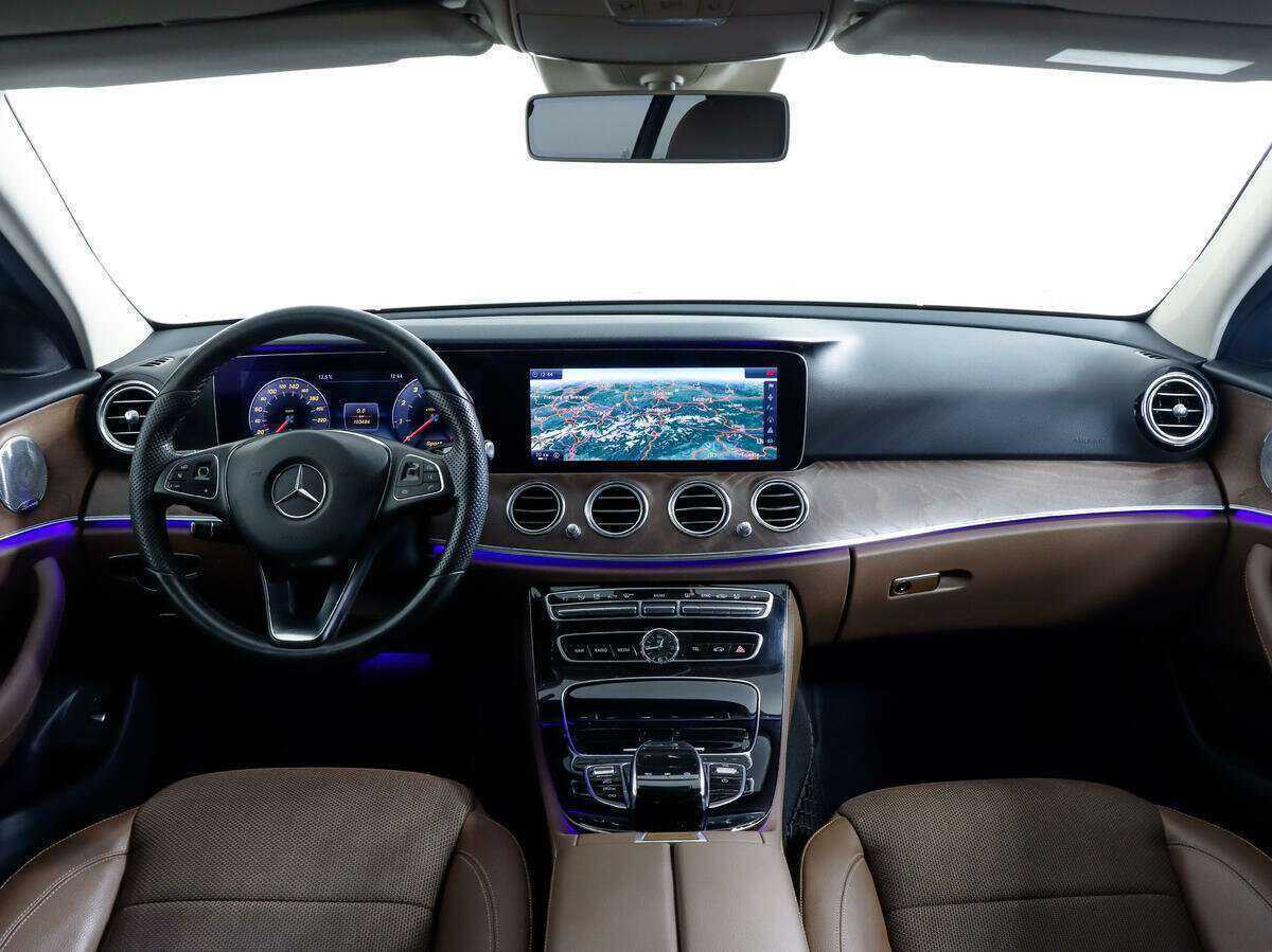 Купить Mercedes-Benz E-Класс с пробегом. Фото: #9